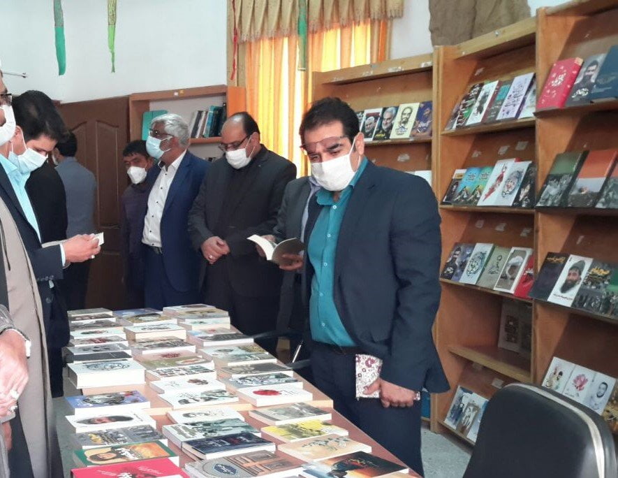گشایش کتابخانه تخصصی دفاع مقدس در دانشگاه آزاد اسلامی بیرجند