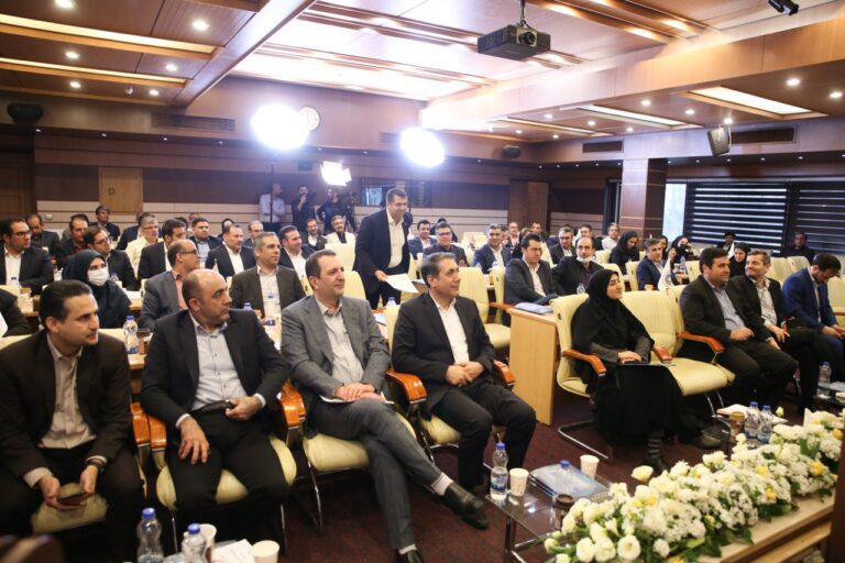 الکترونیک حسن شریفی: کلیه خسارت های خودرو در بیمه ایران الکترونیکی پرداخت می شود
