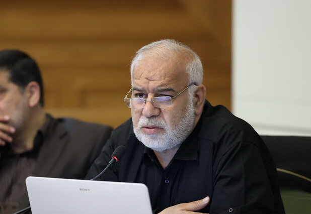 انتقاد عضو شورای شهر از تصمیم فرودگاه مهرآباد در اعمال محدودیت ساخت و ساز در شهرک کاظمیه
