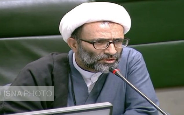 خودرو سلیمی: چرا عوارض واردات خودرو تعیین نمیشود؟