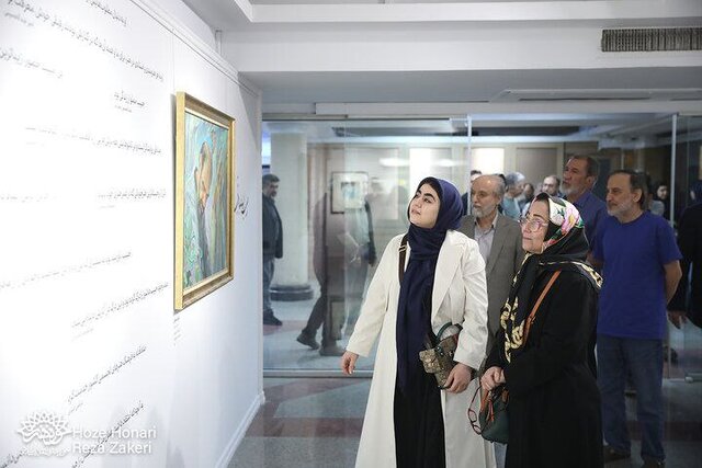 ۱۲ تابلوی دیده‌نشده از حبیب‌الله صادقی روی دیوار رفت